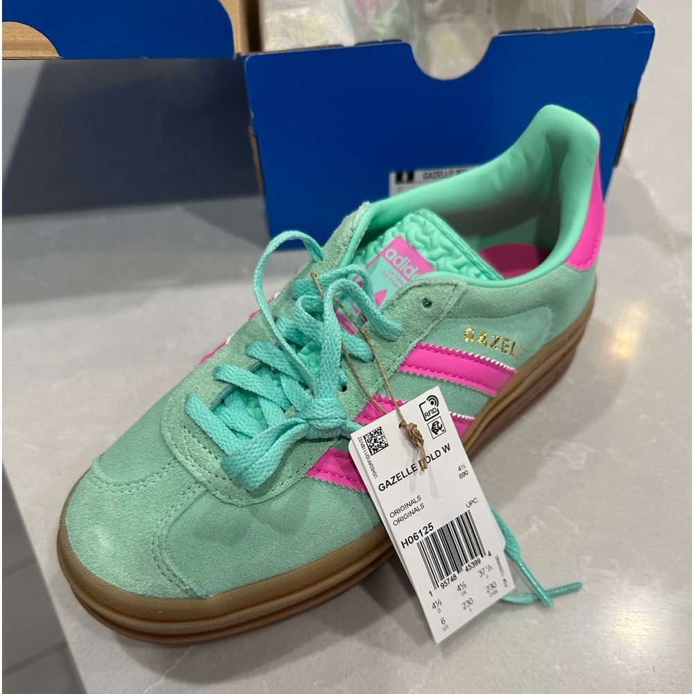 Sold out Adidas Gazelle Bold